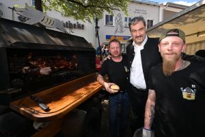Schweine-Wettgrillen