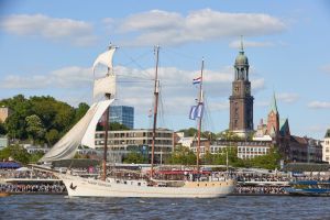 Segelschiff «Mare Frisium» im Hamburger Hafen