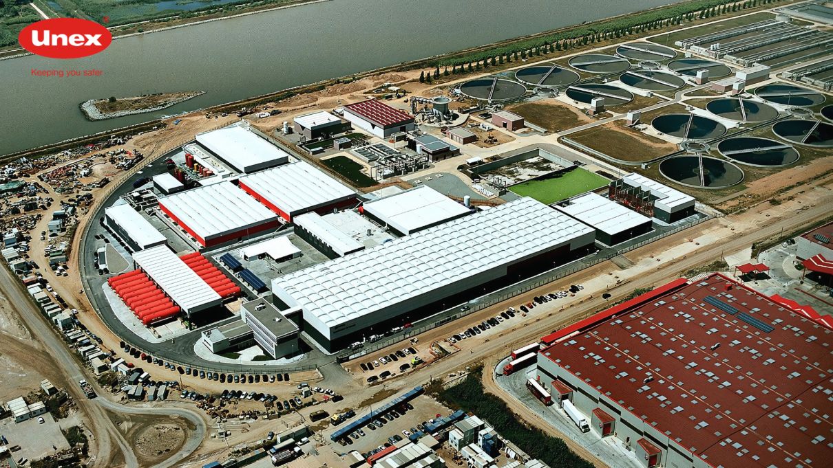 Seit 15 Jahren überzeugen unsere Kabelrinnen in der Meerwasser-Entsalzungsanlage Llobregat