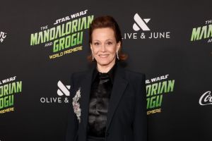 Sigourney Weaver