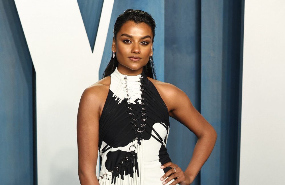 Simone Ashley empfindet Loyalität gegenüber 'Bridgerton'.