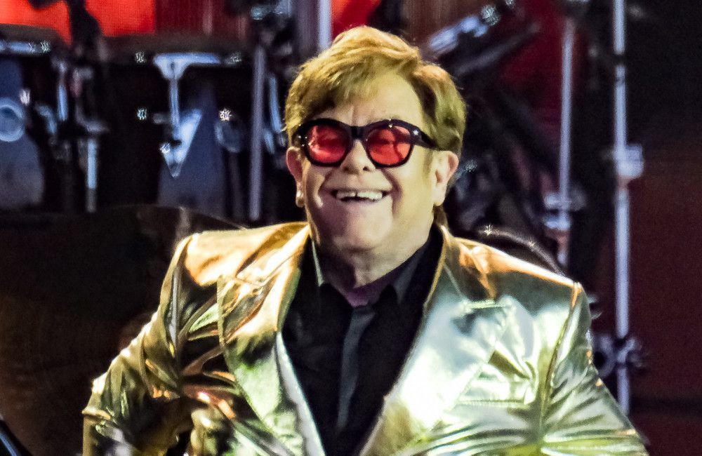 Sir Elton John soll angeblich bei der luxuriösen Hochzeit der Tochter von Steve Jobs auftreten.