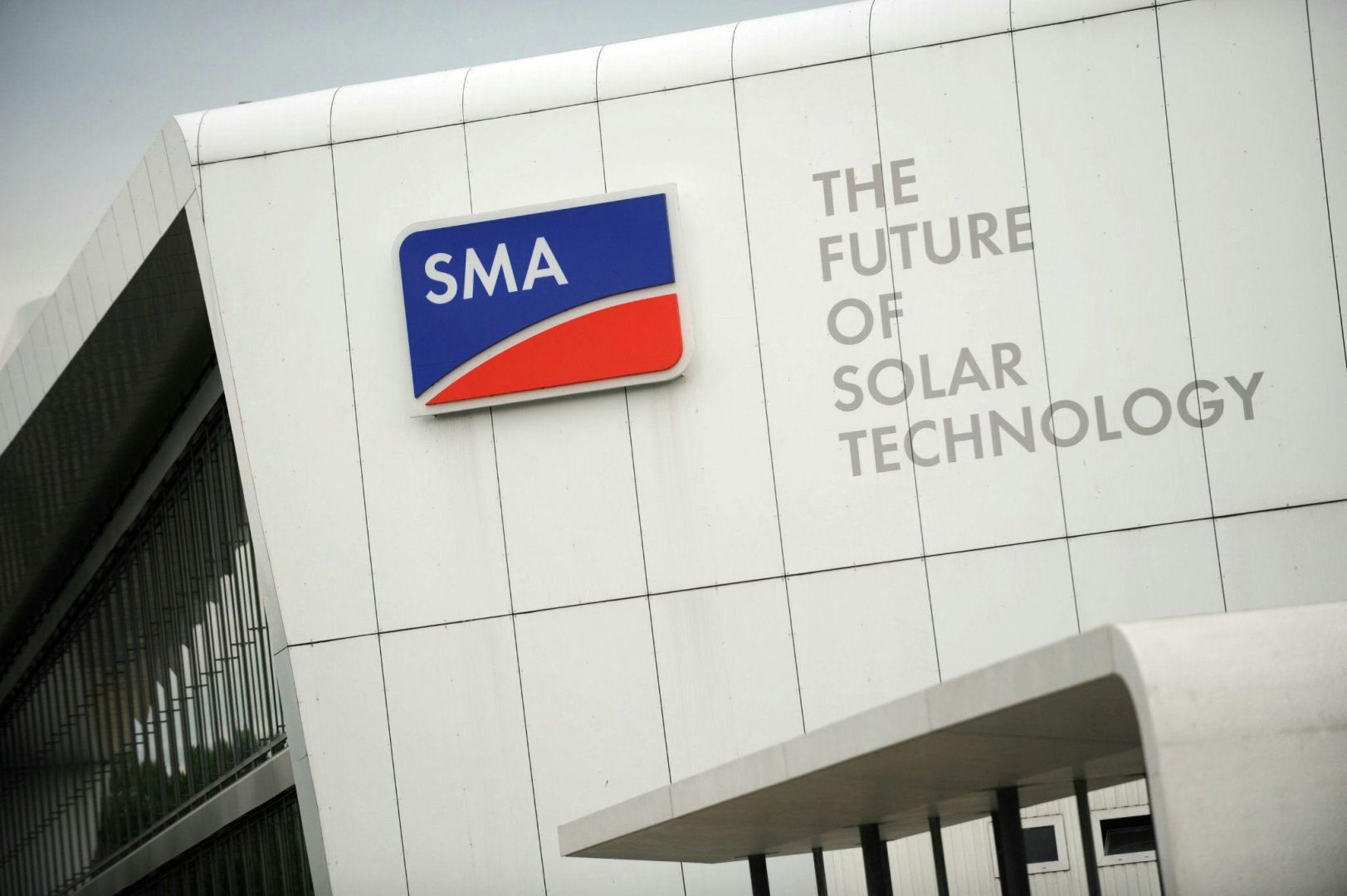 SMA Solar nach Korrektur: Technisches Bild bleibt konstruktiv