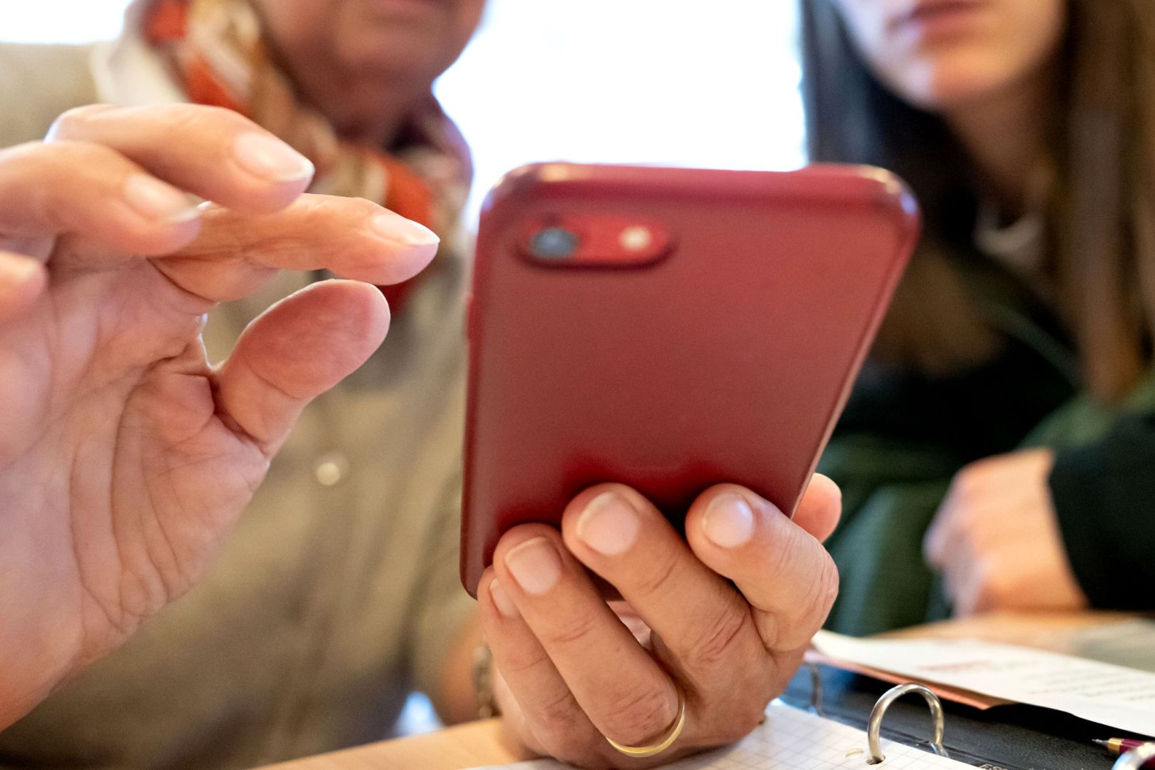 Smartphone-Sprechstunde für Senioren