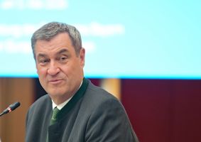 Söder und bayerisches Kabinett in Brüssel