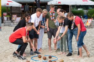 Sommerfeste im Wandel: Warum Unternehmen heute mehr als nur ein Grillfest erwarten