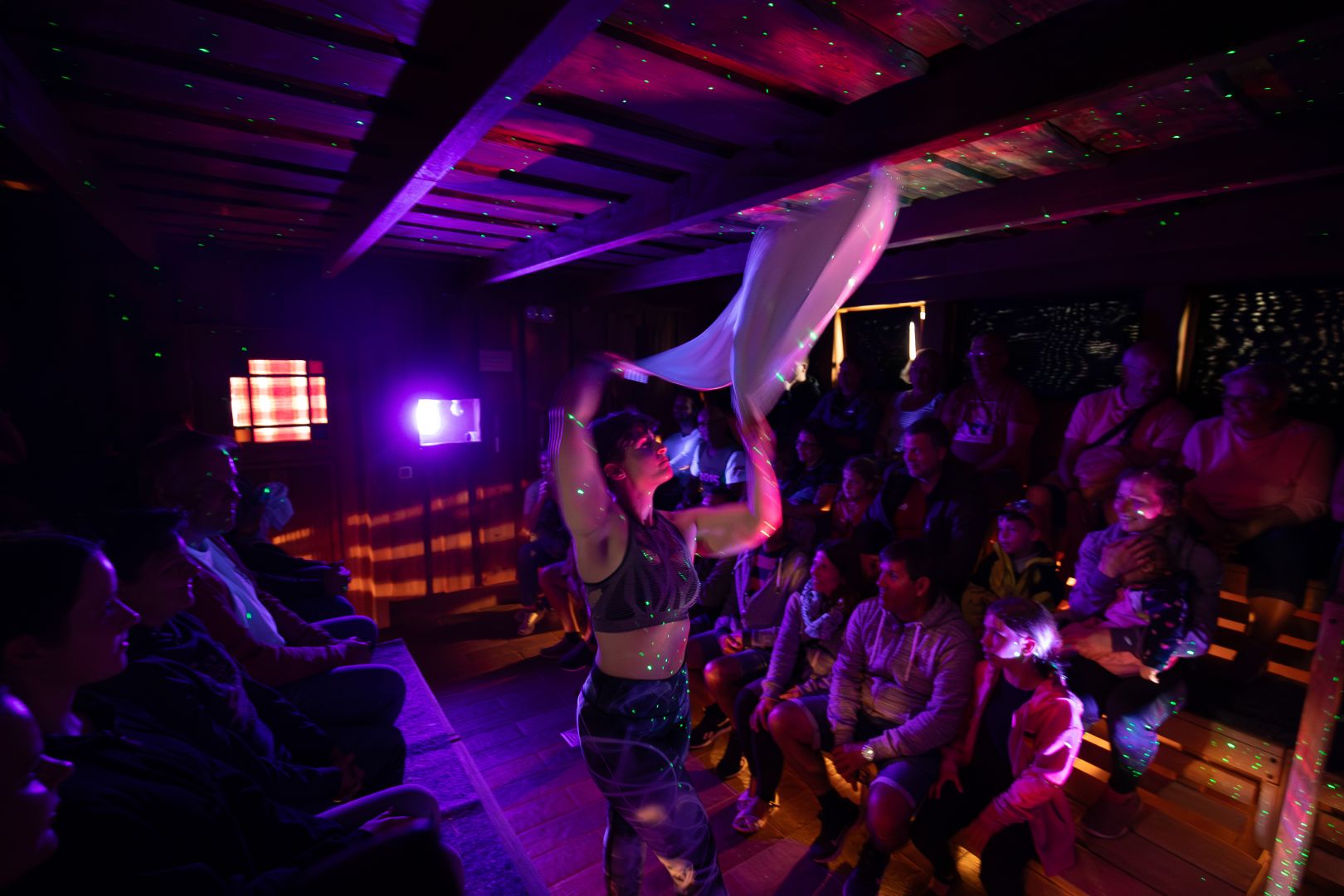 Sommernacht im Thalasso-Zentrum BadeWerk Neuharlingersiel