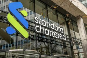 Standard Chartered steigert Quartalsgewinn um 44 Prozent 
