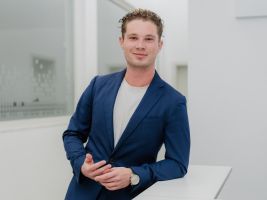 Starke Führung – starkes Team: centron erweitert Geschäftsführung mit Dominik Seucan