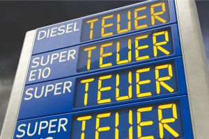 Steigende Ölpreise und verfehlte Klimaziele erhöhen den Druck auf den Verkehrssektor