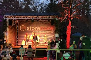 storemore setzt leuchtende Akzente als Kultursponsor des 1. Jenaer Lichtergartens