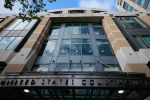 Streit von Elon Musk und ChatGPT-Firma OpenAI vor Gericht