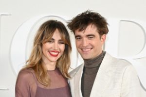 Suki Waterhouse, Robert Pattinson