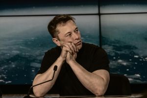 Superbillionäre und die neue Machtelite: Wie 24 Menschen ein Sechstel des Weltvermögens bündeln
