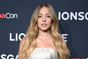 Sydney Sweeney ist vorsichtiger geworden, seitdem sie berühmt ist.