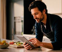 Syskoplan Reply und Vorwerk optimieren den Direktvertrieb mit digitalen Assistenten