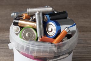 Tag der Batterie: Heute rückt der sichere Umgang mit Batterien in den Fokus