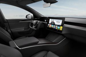 Tesla bald mit Gaming während der Fahrt? – CEO Elon Musk macht Hoffnung!