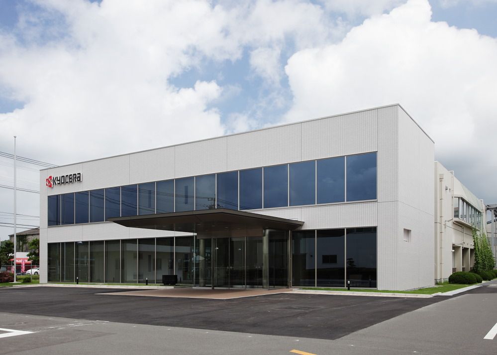 Testeinsatz von Industrierobotern, die mit Maxells Power Module der All-Solid-State Batterie betrieben werden, beginnt im Kyocera-Werk in Kagoshima Sendai