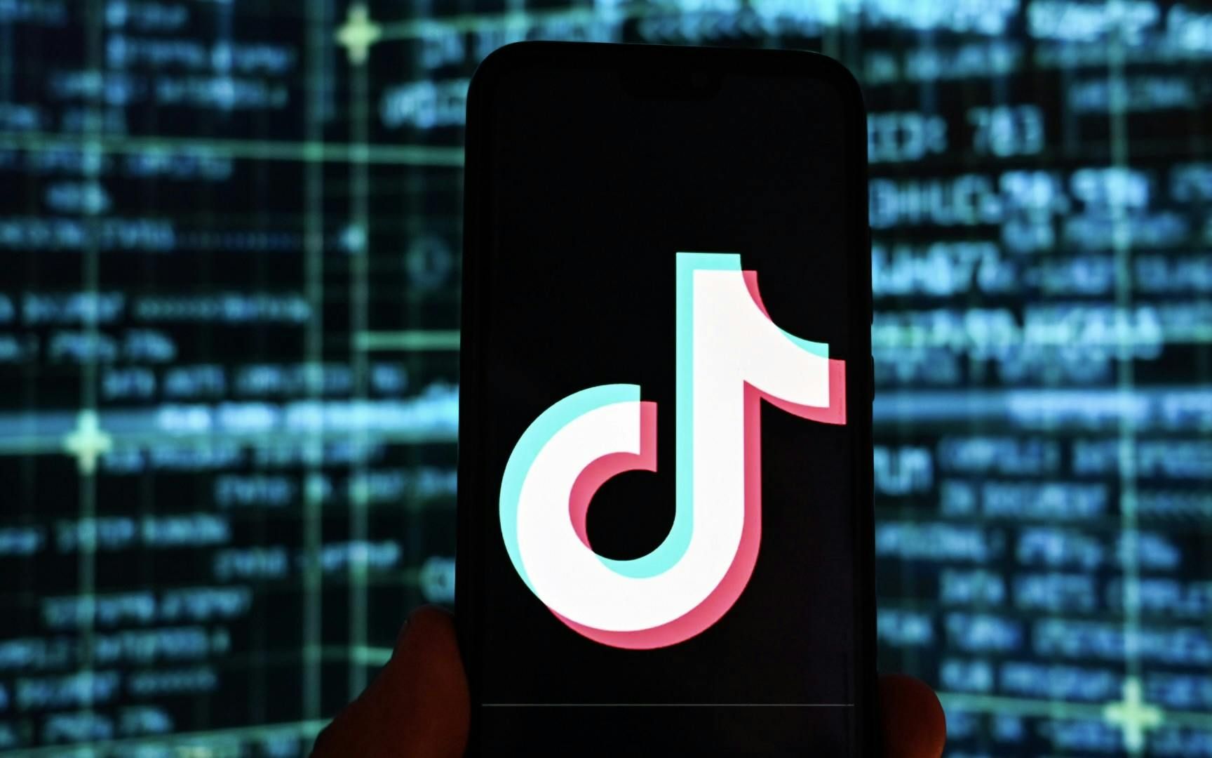 TikTok streicht Hunderte Moderationsstellen in London – trotz strengeren UK-Sicherheitsgesetzes