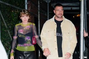 Travis Kelce war 'wie verzaubert', als er Taylor Swift zum ersten Mal in einem Konzert sah.