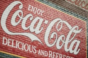 Trump prescht vor: Coca-Cola stellt auf Rohrzucker um – Sorge in Amerikas Maisgürtel