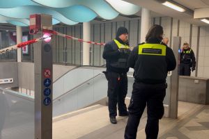 U-Bahn überrollt zwei Menschen in Hamburg