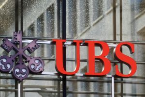 UBS zahlt in über 100 Fällen Entschädigung nach Derivateverlusten infolge US-Zollschock
