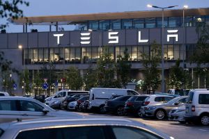 Unklare Tesla-Buchhaltung: Milliarden-Dollar-Lücke bei Investitionen