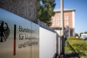 Unter 100.000 – koste es, was es wolle?