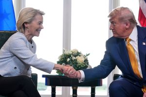US-Präsident Trump trifft von der Leyen