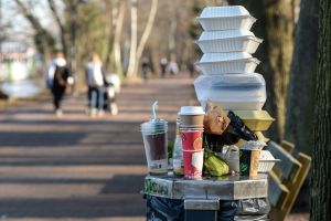 Verhandlungen über globalen Vertrag gegen Plastikverschmutzung