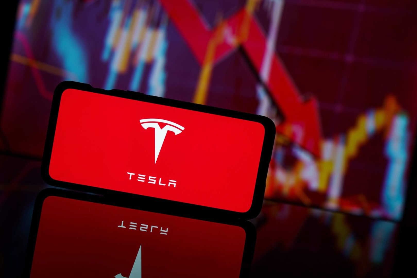Verkauf aus dem Inner Circle – Wackelt Teslas Fundament?