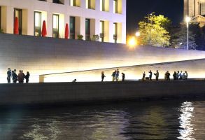 Verletzte und einer Toter bei Angriff am Humboldt-Forum