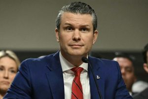Vertrauenskrise im Pentagon – Hegseth unter Druck nach Berichten über Signal-Chats zu Jemen-Schlägen