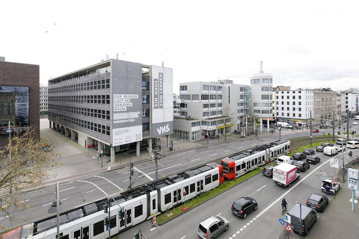 VHS-Textilfassade filtert über 30 Prozent der Luftstickoxide