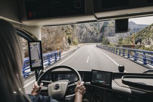 Volvo Trucks optimiert Volvo Dynamic Steering zur Erhöhung der Verkehrssicherheit