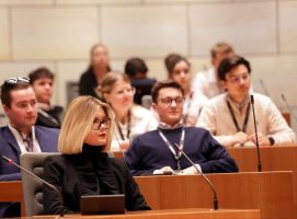 Vom internationalen Klassenzimmer in den Landtag: Globale Perspektiven für lokale Politik