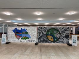 Wanderausstellung des Jugendkunstwettbewerbs DONAURIES beim Jazz‑Kunst‑Abend am THG Nördlingen