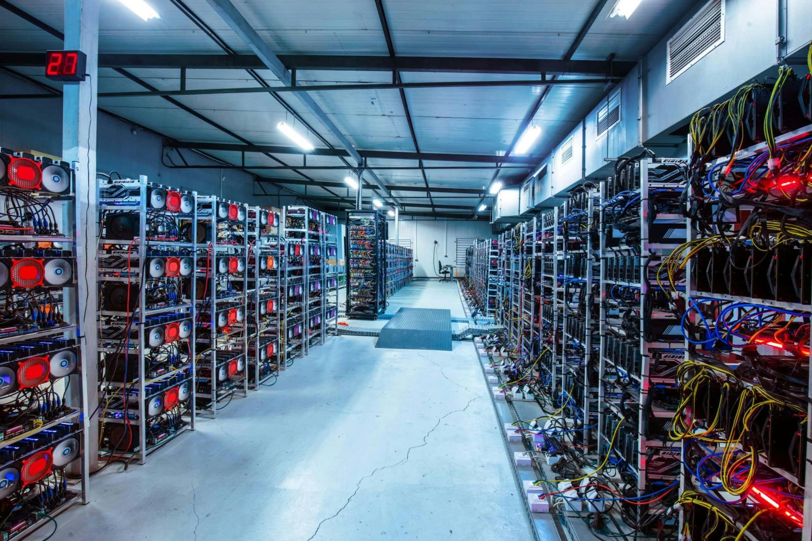 Warum Bitcoin-Miner steigen, obwohl Bitcoin fällt – eine Branche explodiert
