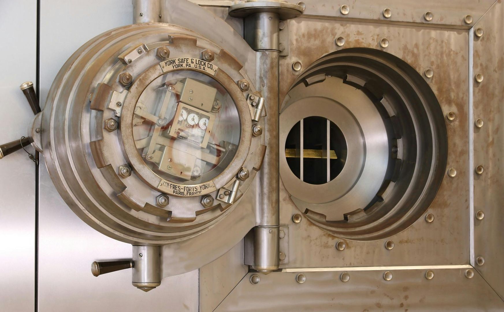 Warum blindes Vertrauen in Banken so teuer ist – und warum immer mehr Anleger umdenken