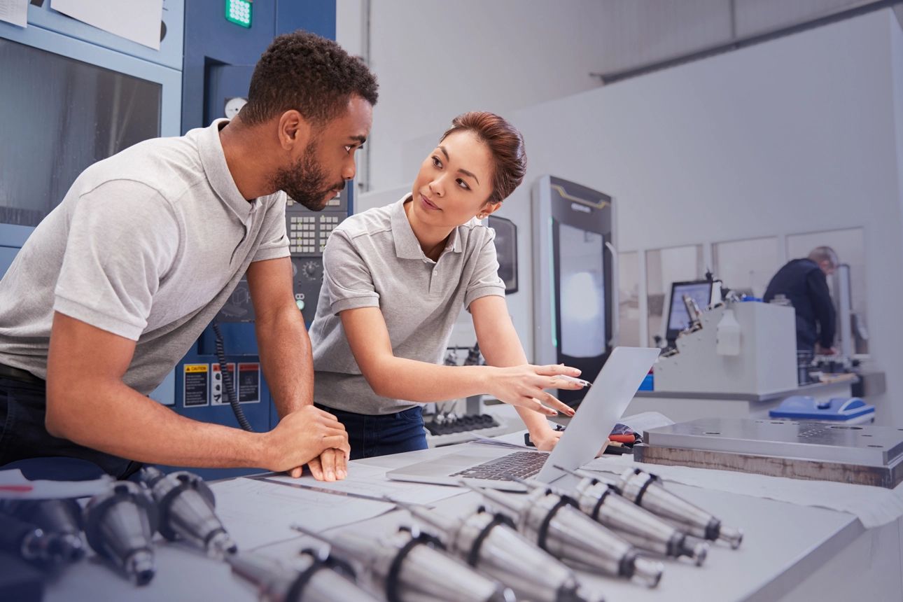 Warum CNC-Lohnfertiger eine passgenaue ERP-, PPS- und MES-Software brauchen – und keinen Kompromiss