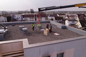 Weniger Schrauben, mehr Sicherheit: HYGHTS Geländersysteme im Einsatz