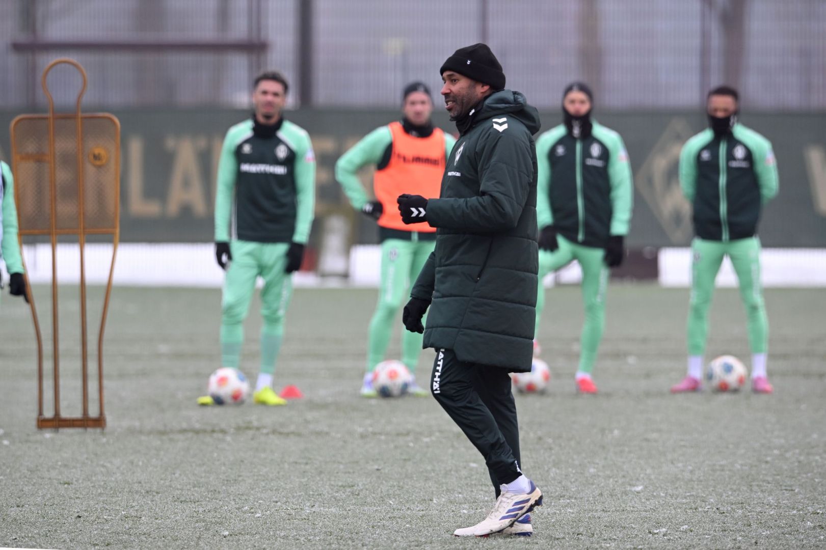 Werder Bremen - Training mit neuem Trainer Thioune