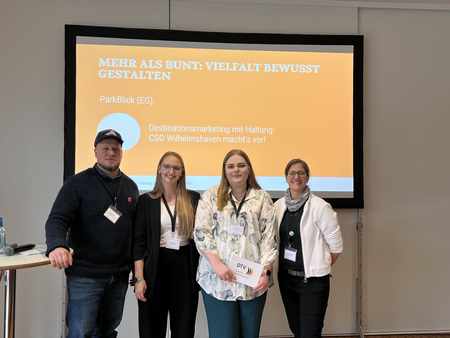 Wilhelmshaven: CSD Wilhelmshaven und WTF bringen Vielfaltsperspektive zum Deutschen Tourismustag