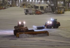 Wintersturm im Nordosten der USA - Flughafen New York